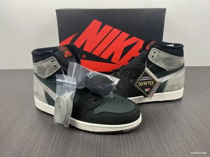 HYPE Black Jordan Gore-Tex High Particle 1 Element Retro Grey DB2889-001 0610